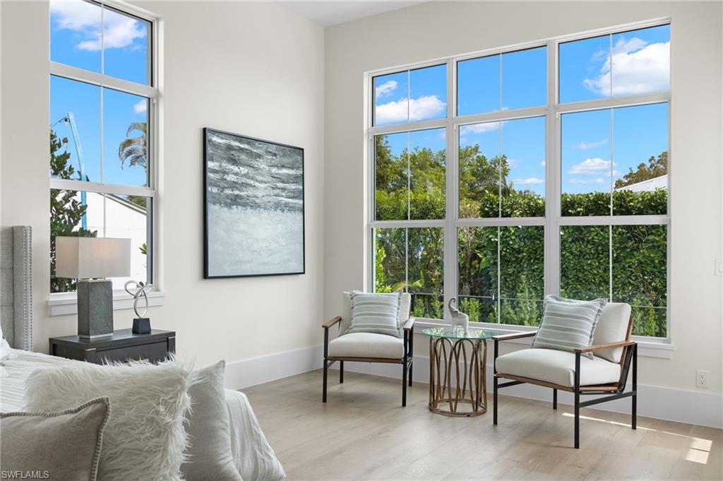 LAKE PARK - Residential