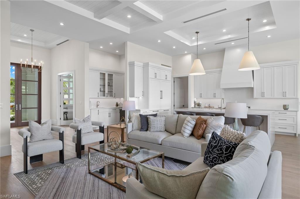 LAKE PARK - Residential