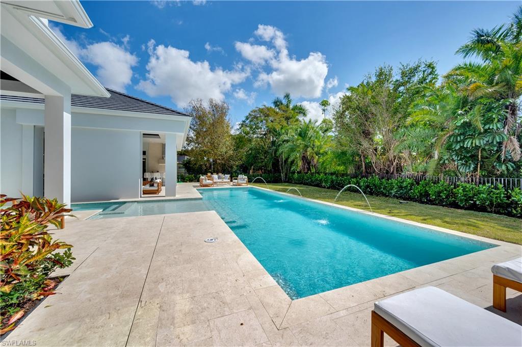 MOORINGS - Residential