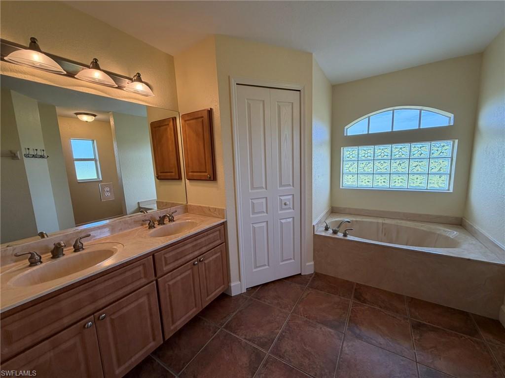 PUNTA GORDA - Residential