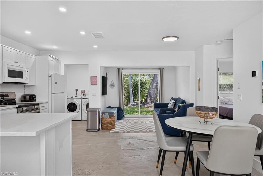 BONITA SPRINGS - Residential Lease