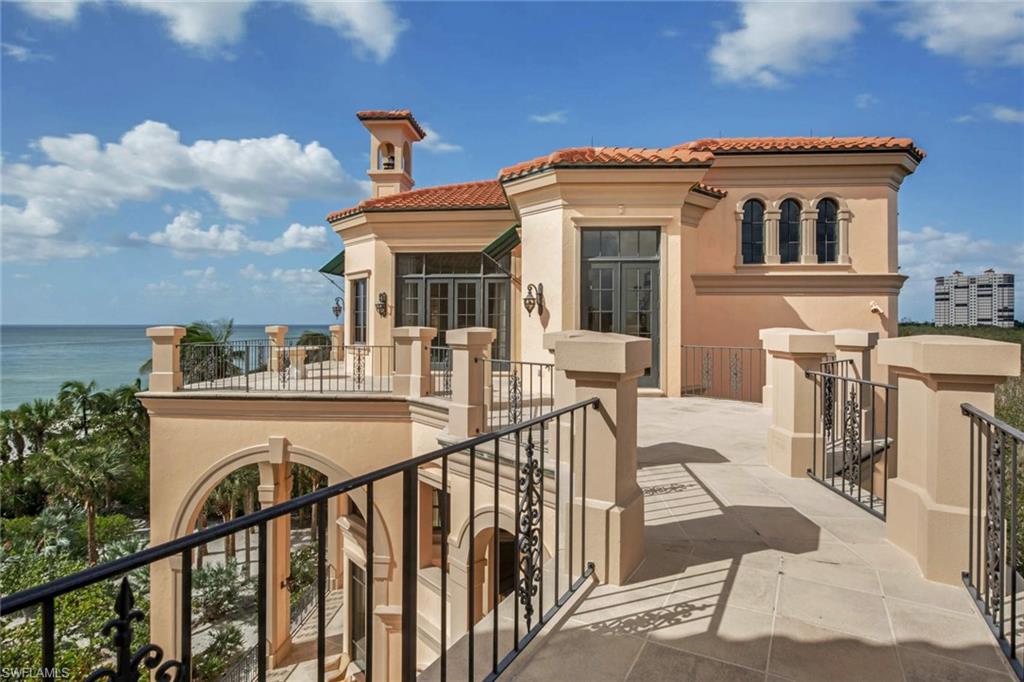 STRAND AT BAY COLONY - Residential