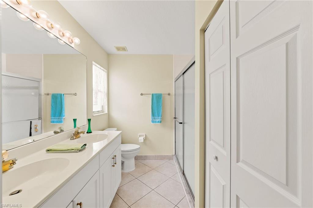 HUNTINGTON LAKES - Residential