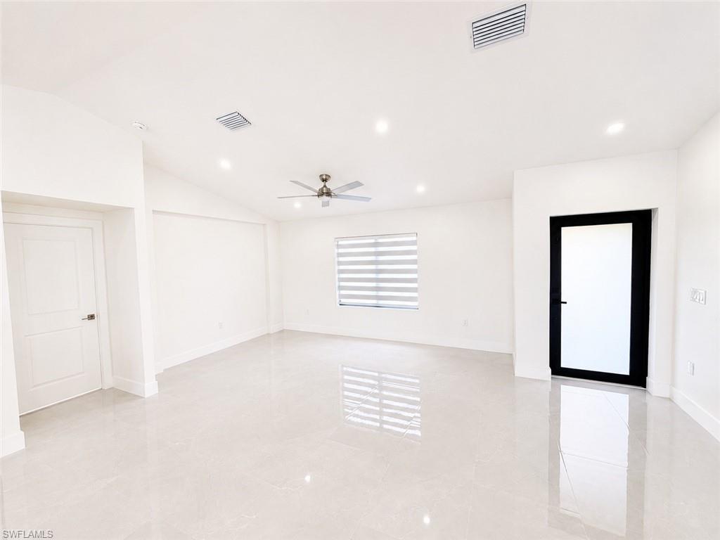 CAPE CORAL - Residential