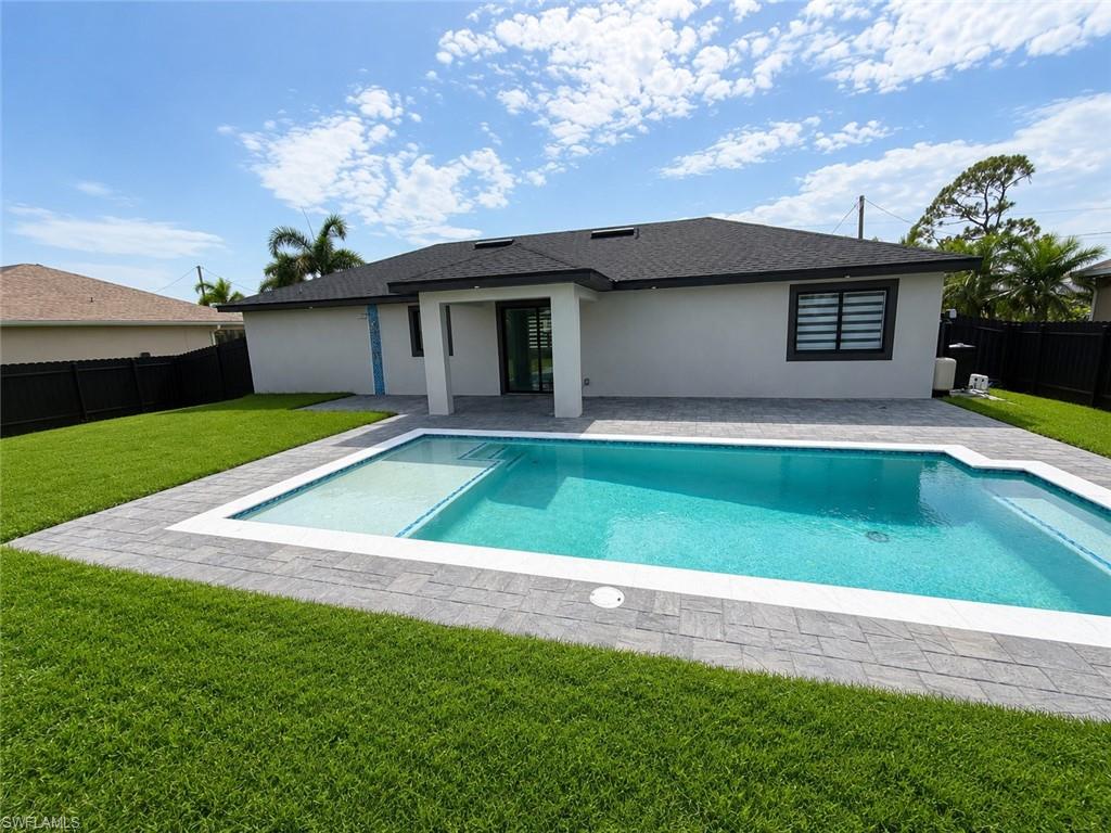 CAPE CORAL - Residential