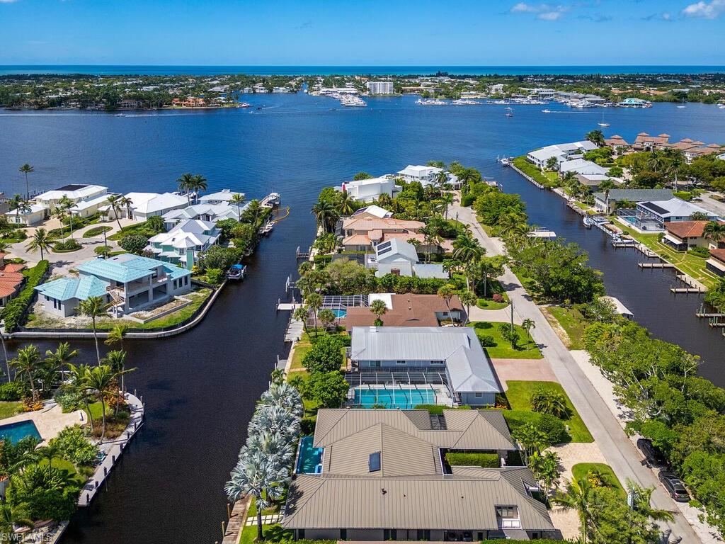 ROYAL HARBOR - Residential