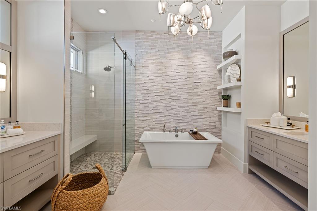 BONITA BEACH - Residential