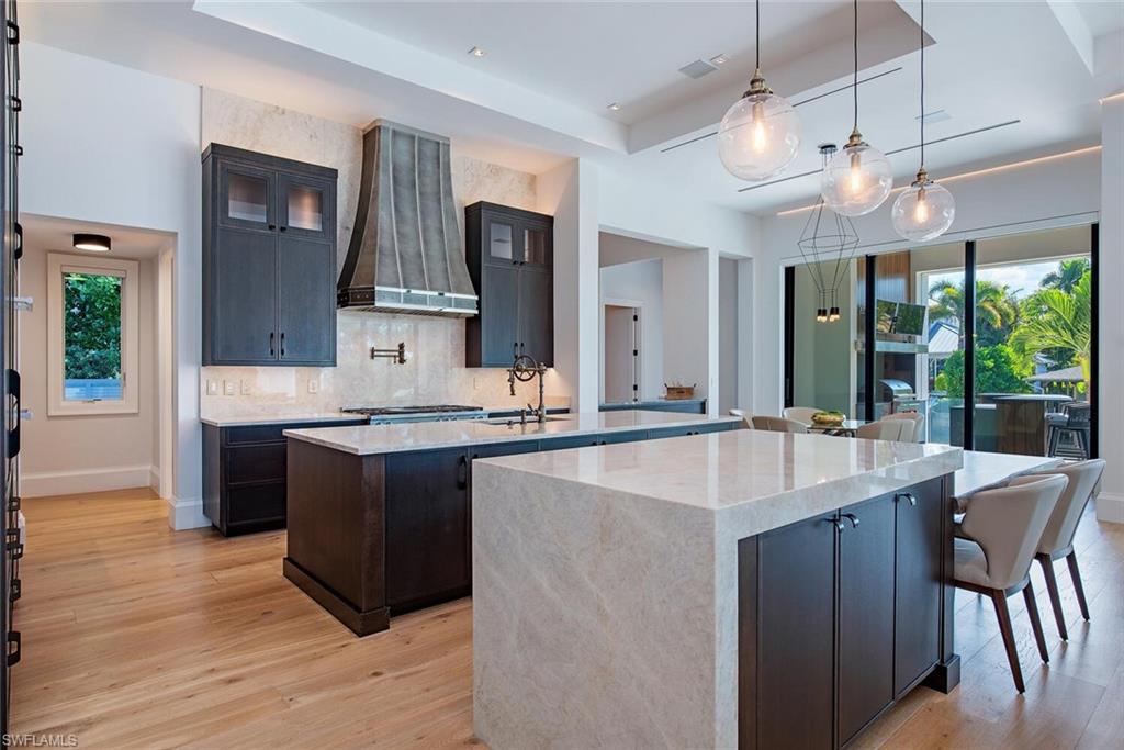 AQUALANE SHORES - Residential