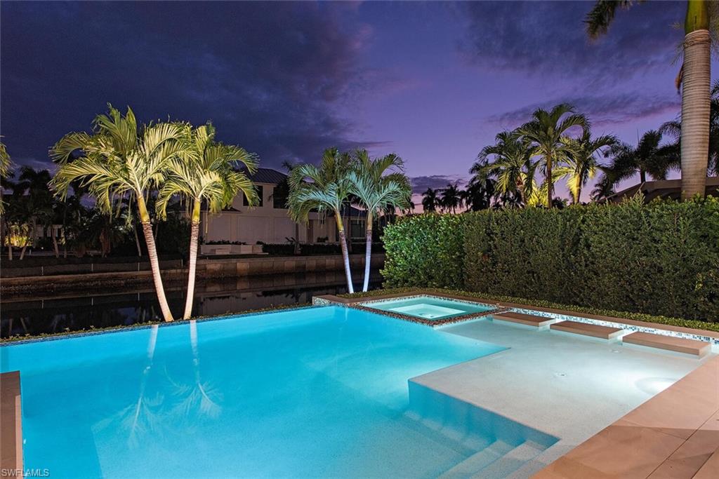 AQUALANE SHORES - Residential
