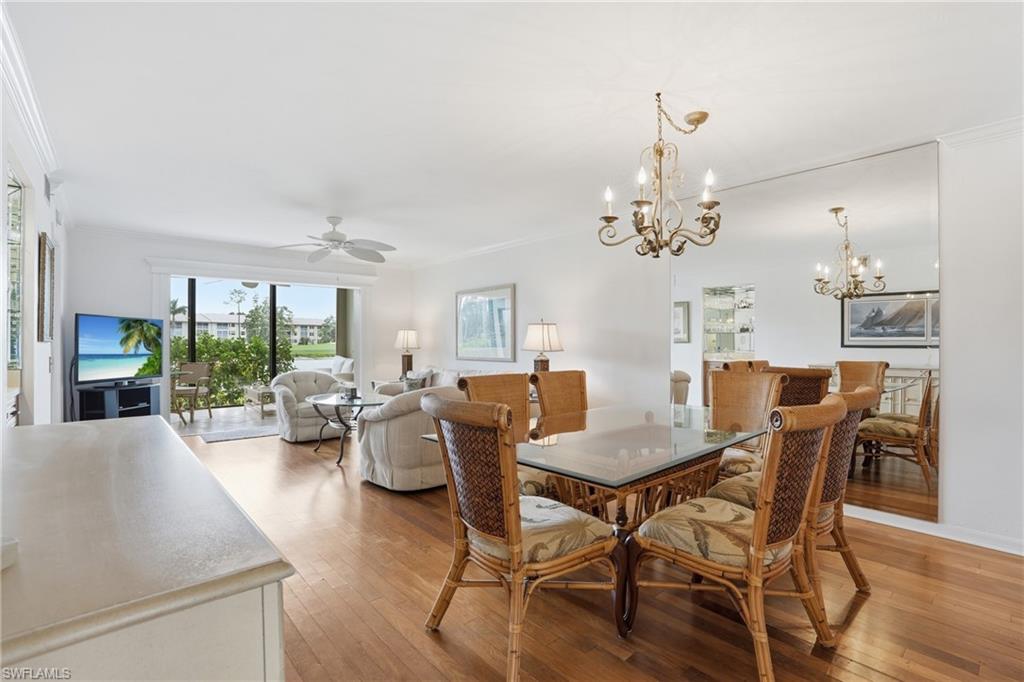 COUNTRY MANOR - Residential