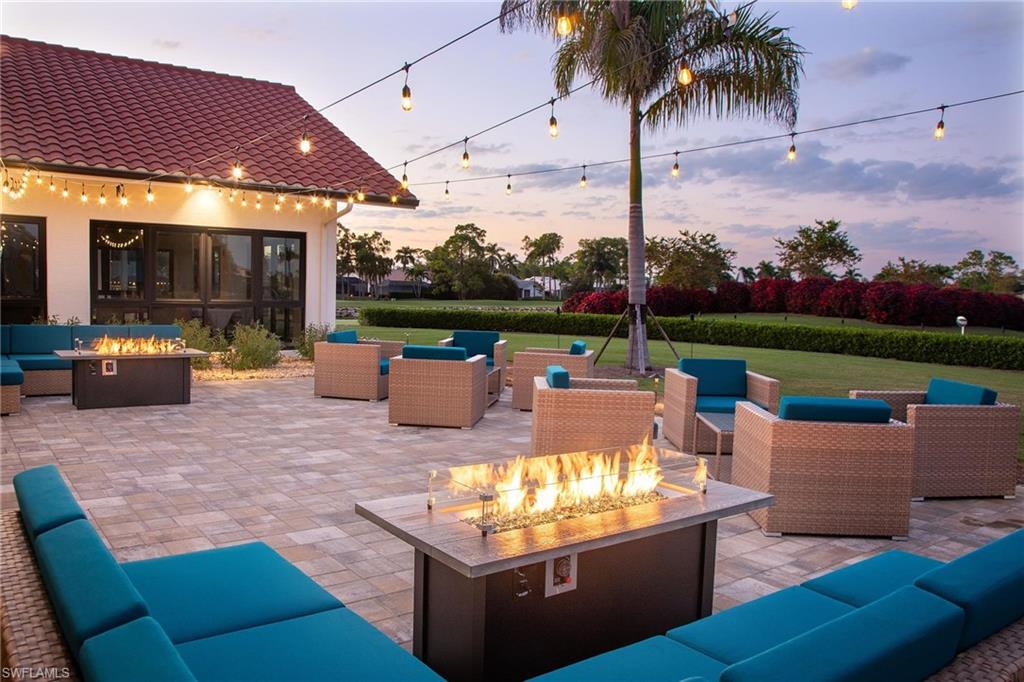 COUNTRY MANOR - Residential