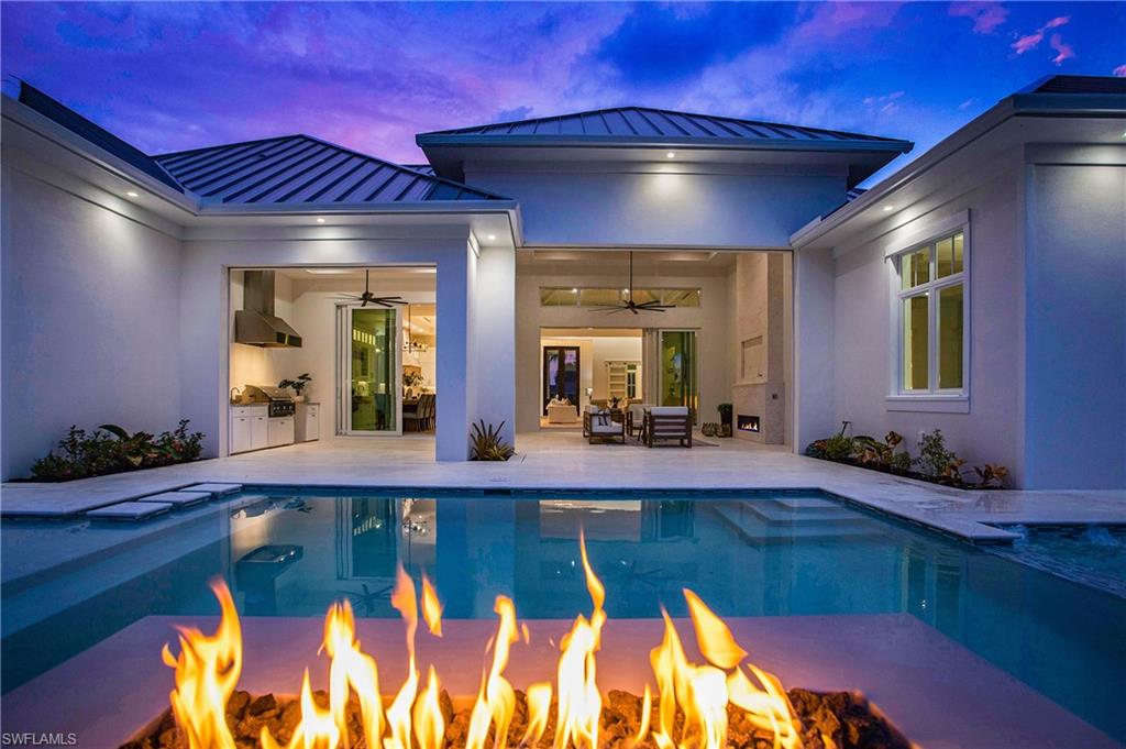 MOORINGS - Residential