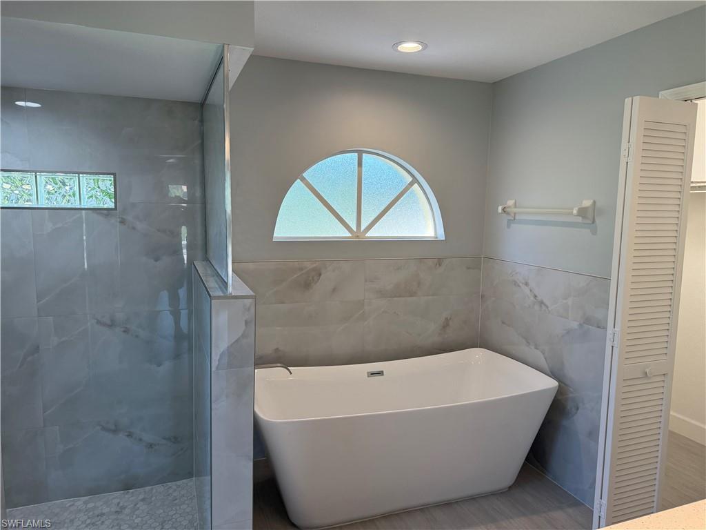 CAPE ROYAL - Residential