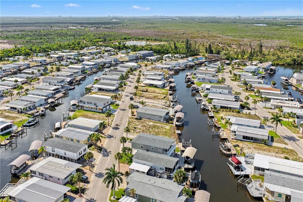 BAYSIDE ESTATES - Land