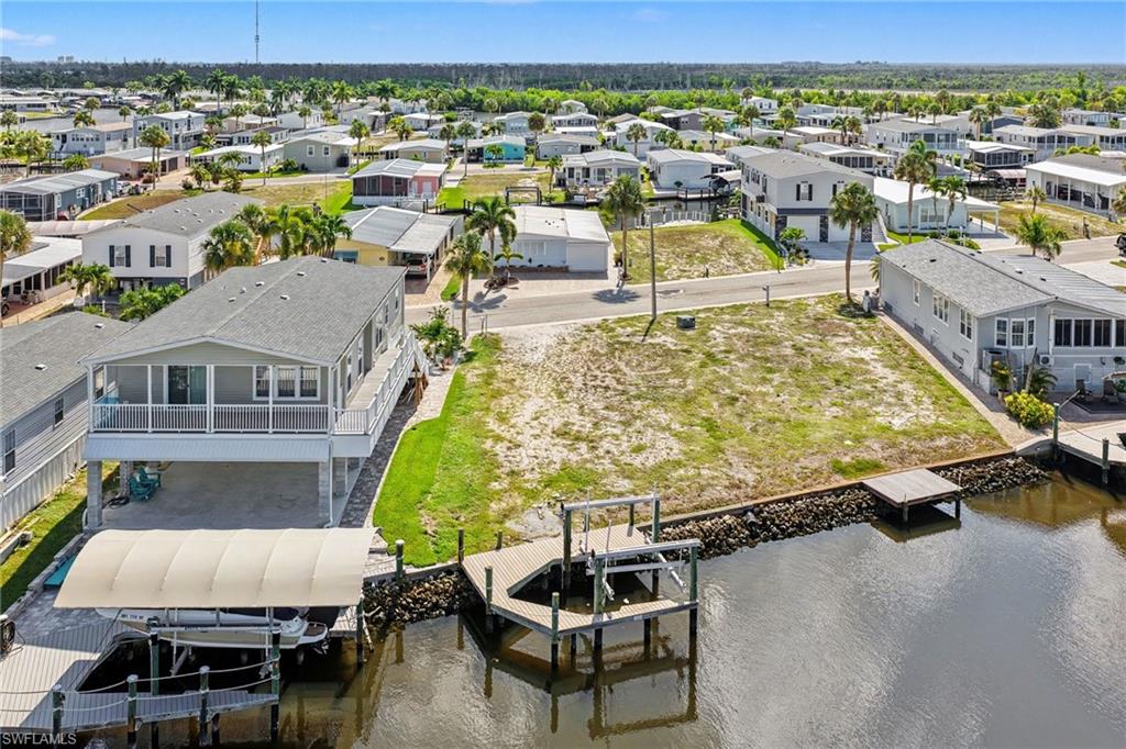 BAYSIDE ESTATES - Land