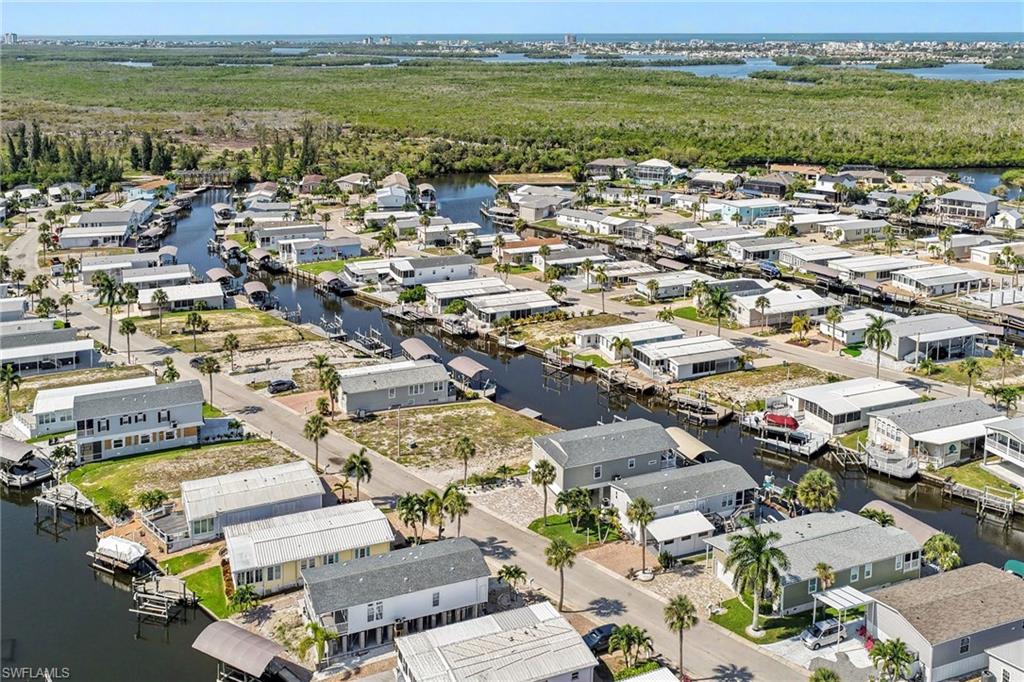 BAYSIDE ESTATES - Land