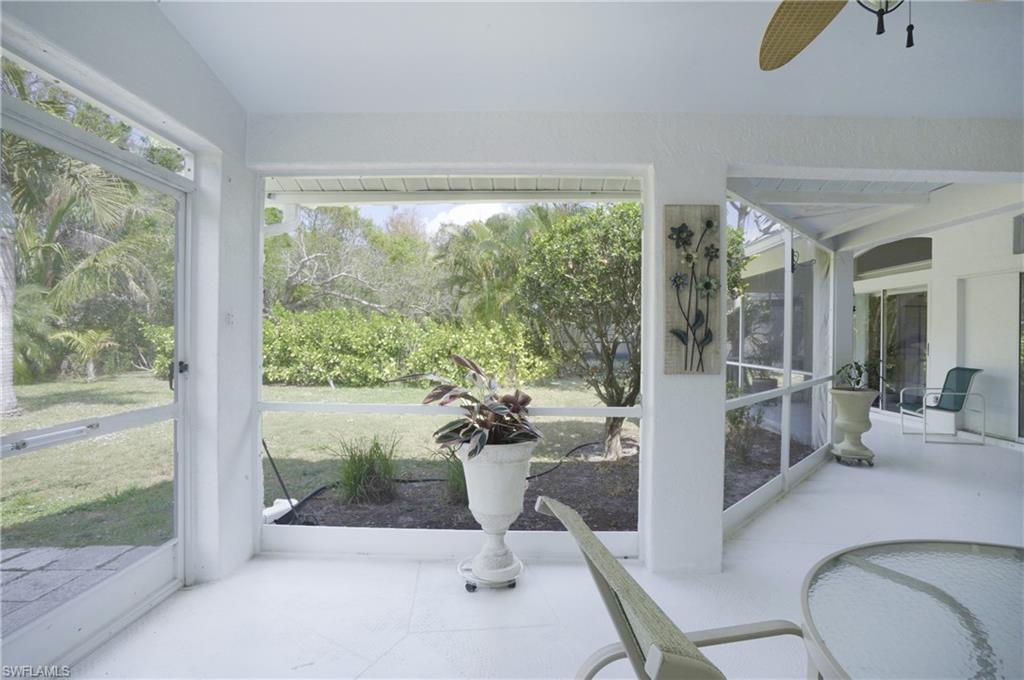 COUNTRY OAKS - Residential