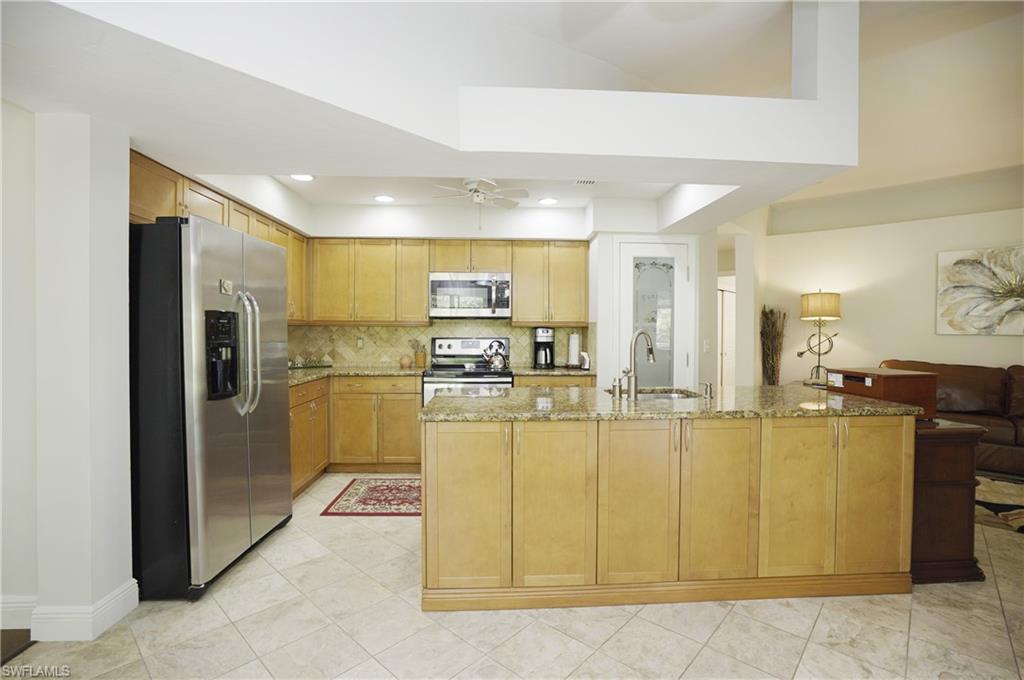 COUNTRY OAKS - Residential