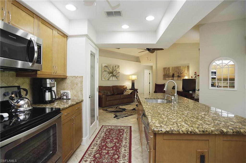 COUNTRY OAKS - Residential
