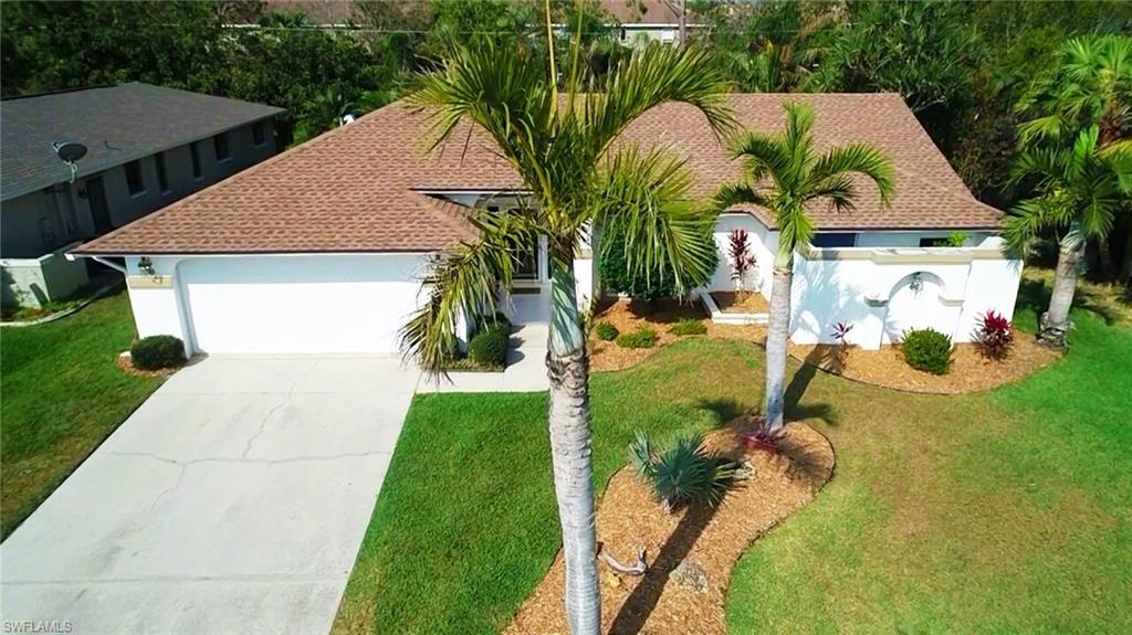 COUNTRY OAKS - Residential