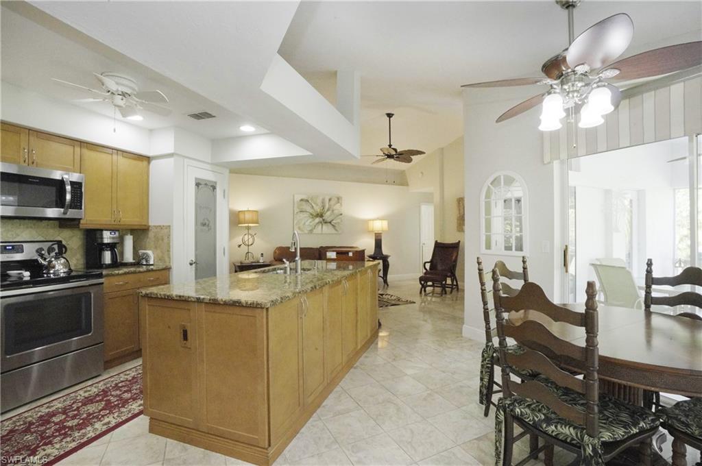 COUNTRY OAKS - Residential