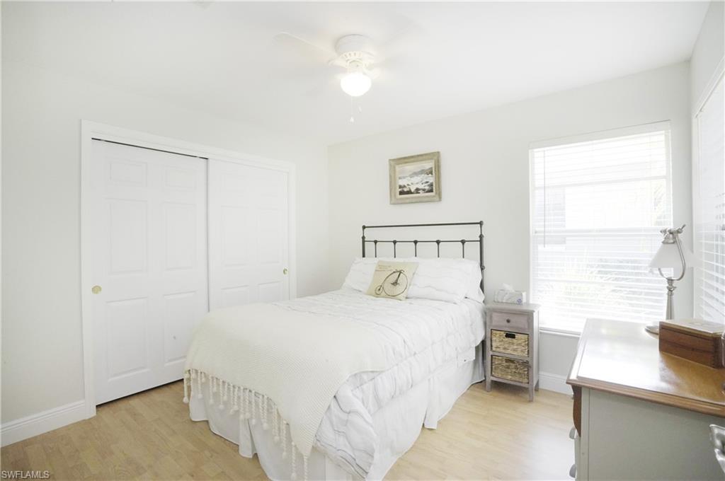 COUNTRY OAKS - Residential