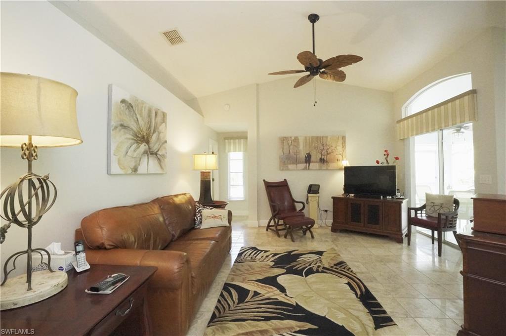 COUNTRY OAKS - Residential