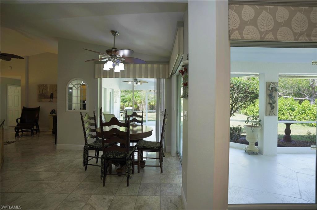 COUNTRY OAKS - Residential