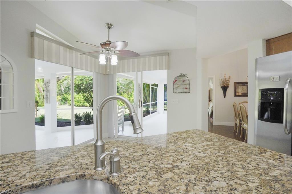 COUNTRY OAKS - Residential