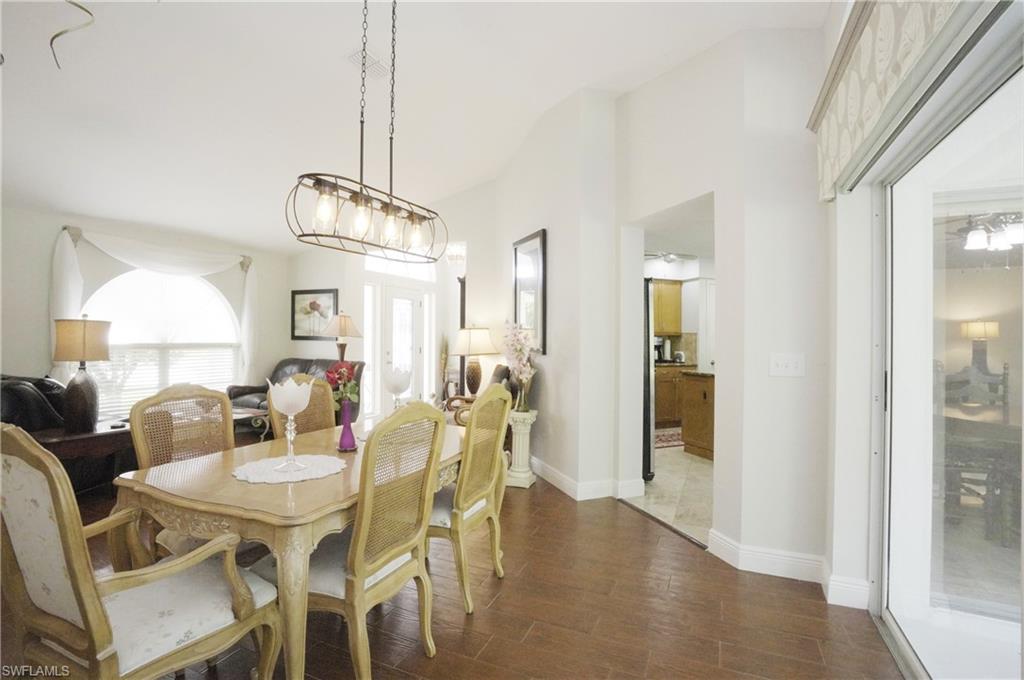 COUNTRY OAKS - Residential