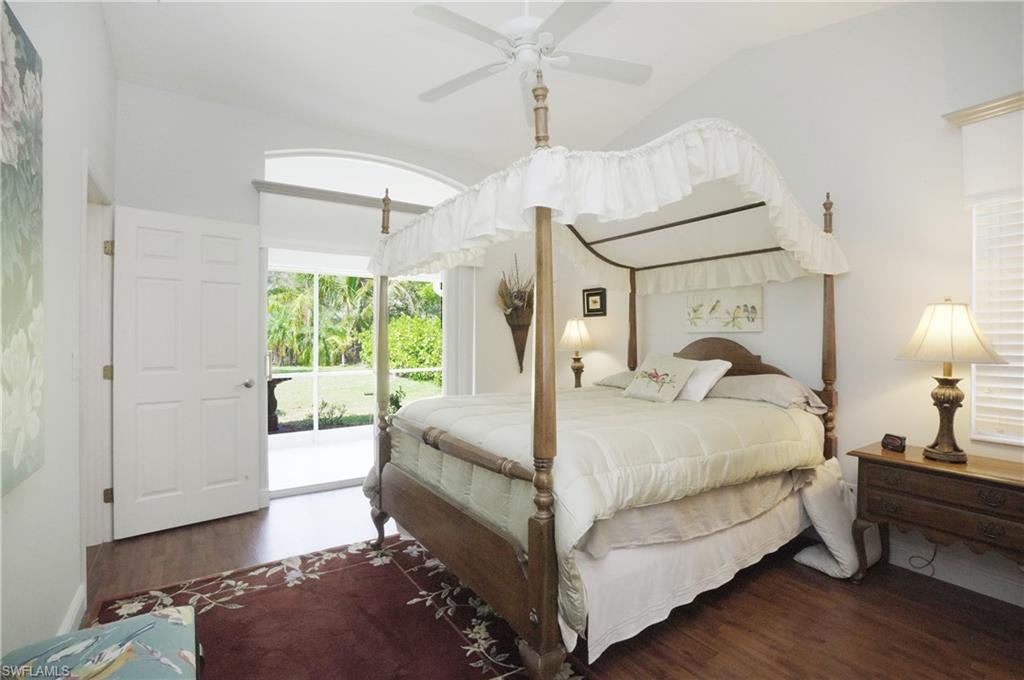 COUNTRY OAKS - Residential