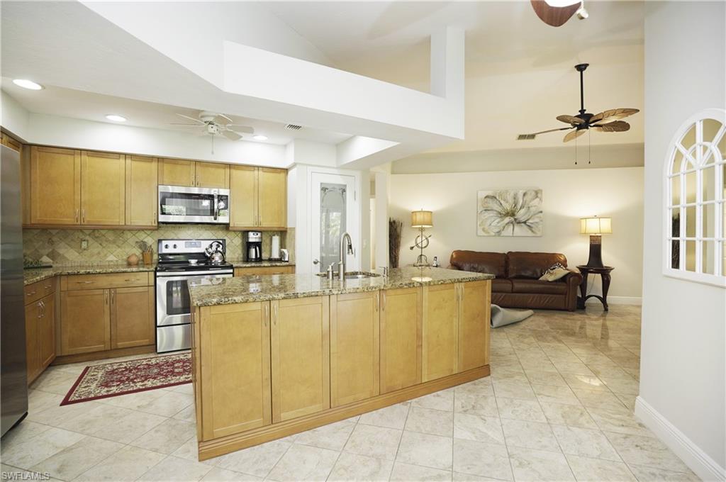 COUNTRY OAKS - Residential