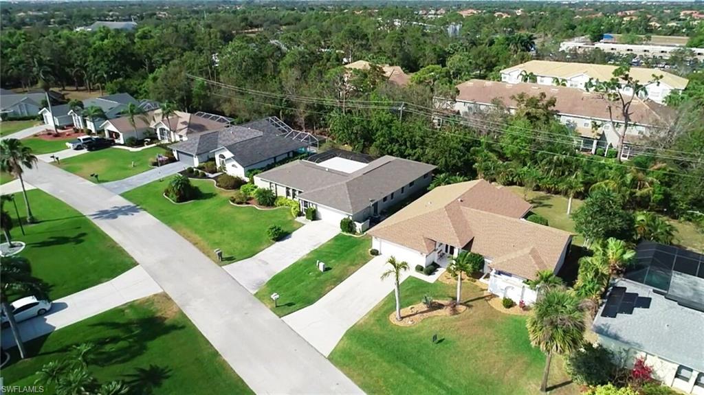 COUNTRY OAKS - Residential