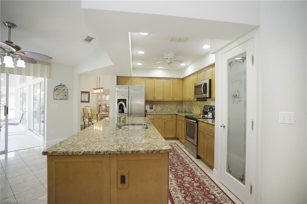 COUNTRY OAKS - Residential