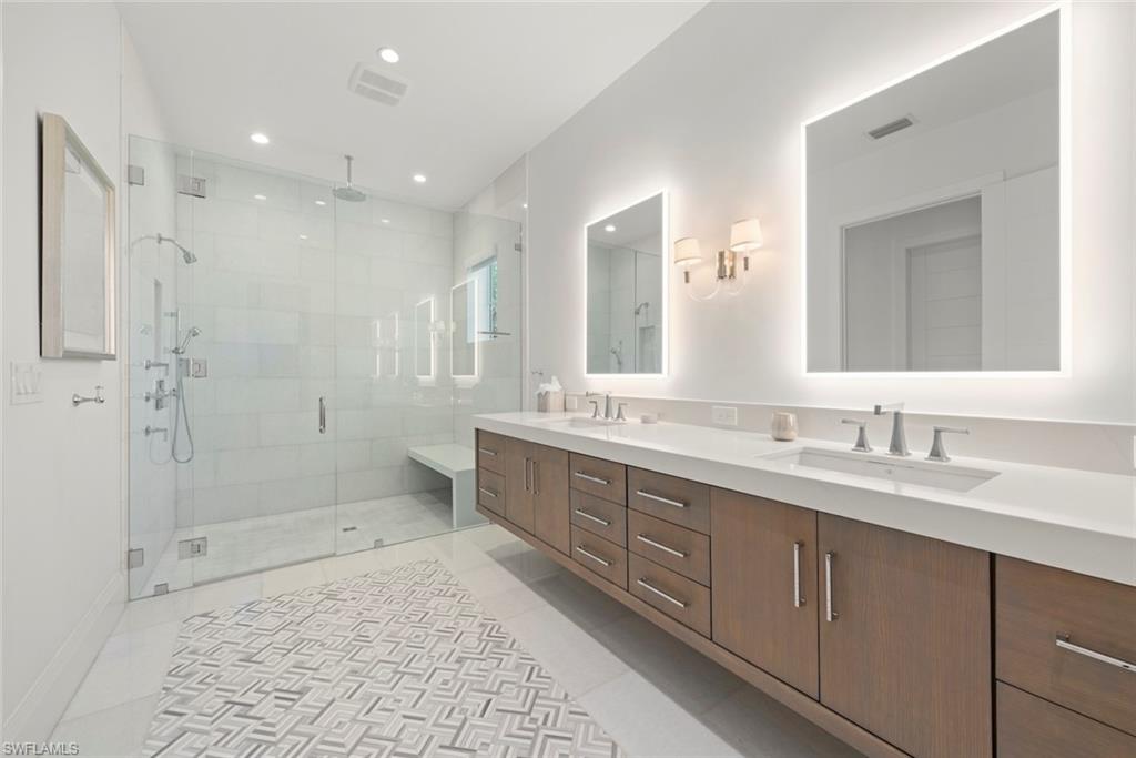 MANGROVE BAY - Residential