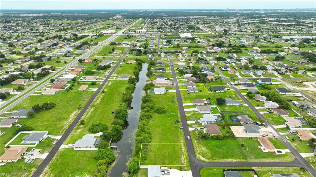 CAPE CORAL - Land