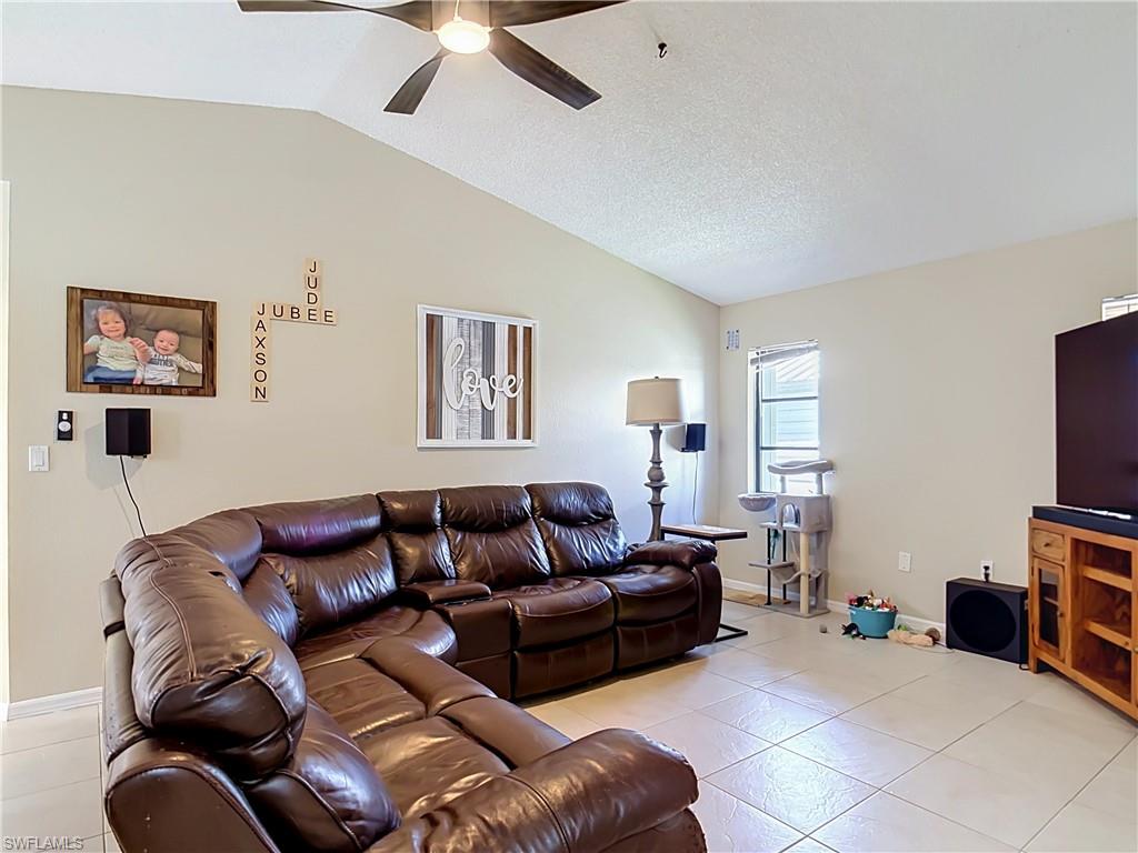 PORT CHARLOTTE - Residential