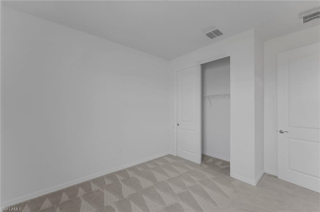 CREEKSIDE RUN - Residential
