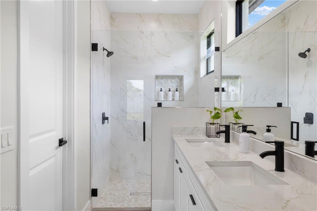 HALLENDALE - Residential Lease