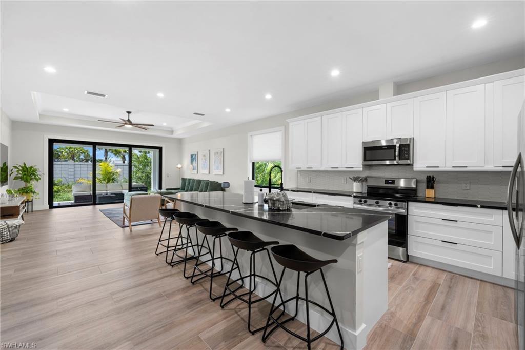 HALLENDALE - Residential Lease