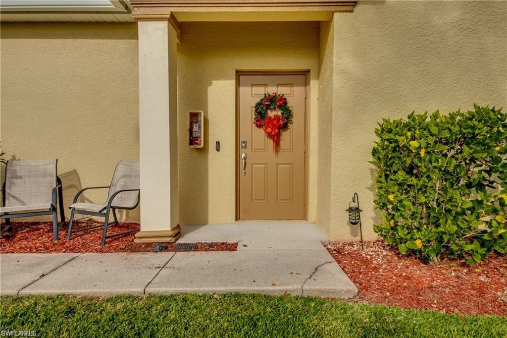CALUSA PALMS II - Residential Lease