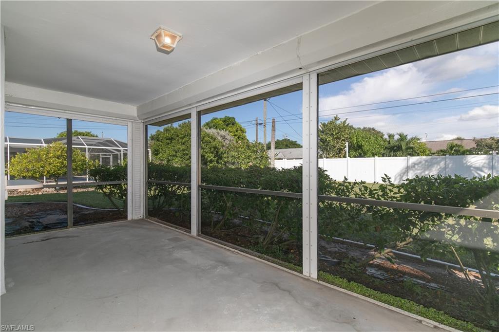 CAPE CORAL - Residential