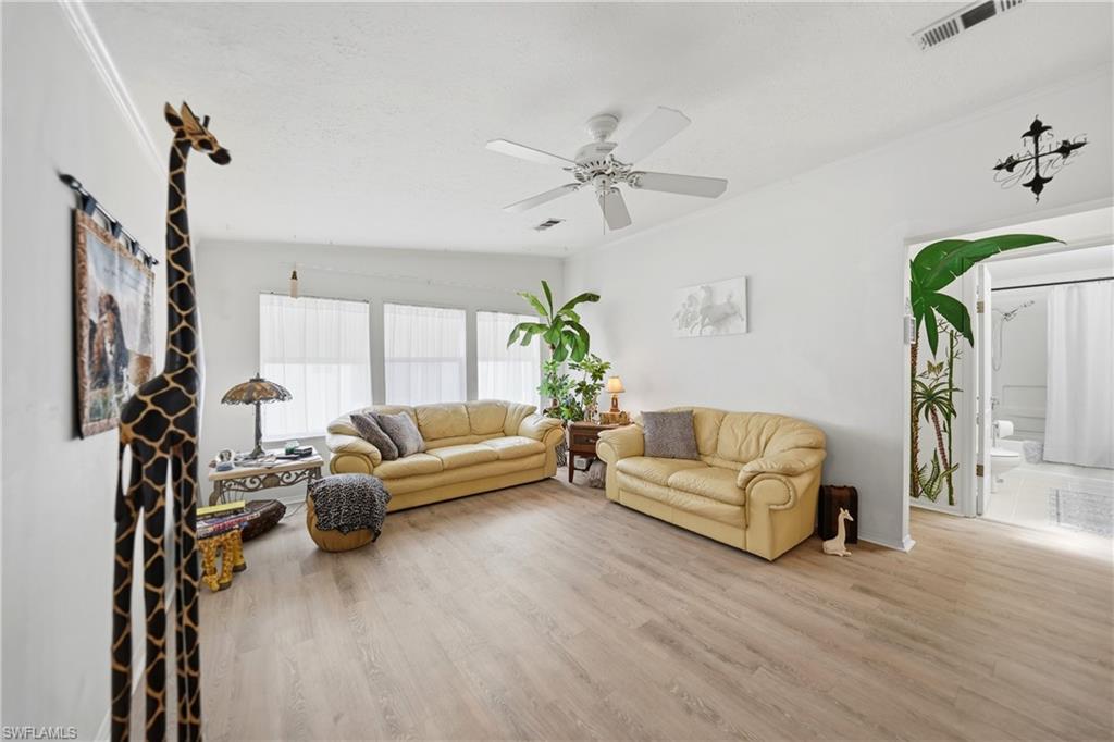 RIVERWALK - Residential
