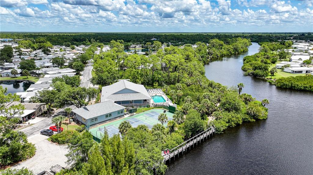 RIVERWALK - Residential