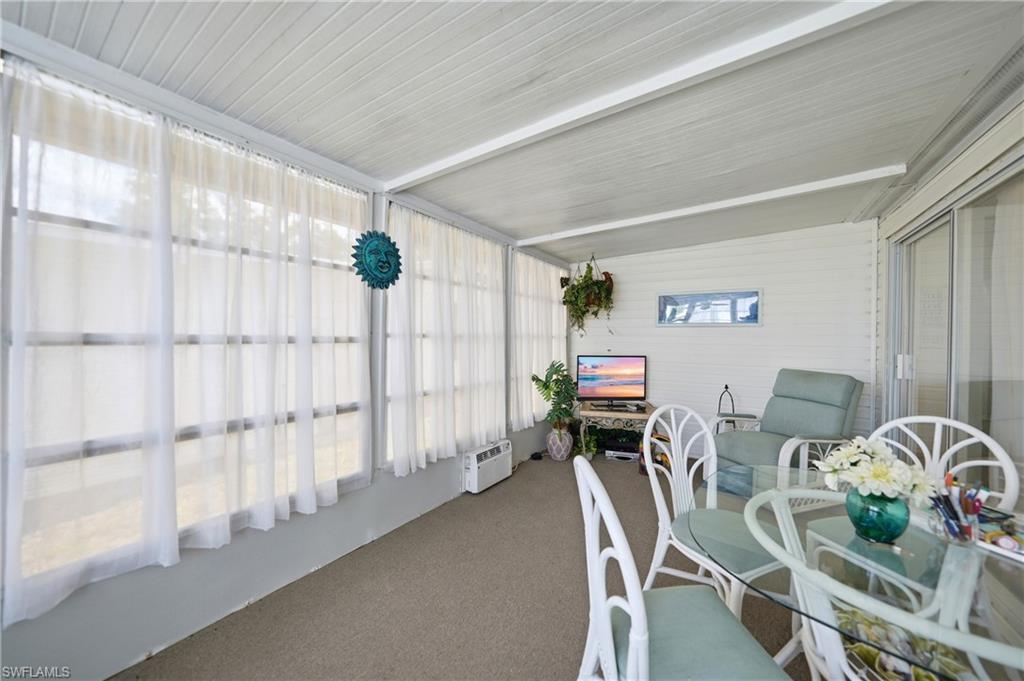 RIVERWALK - Residential
