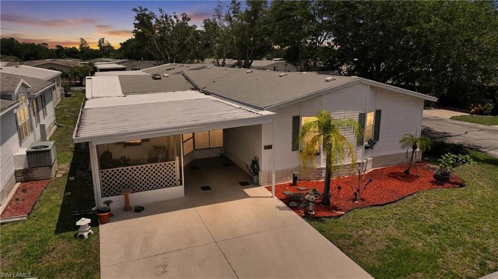 RIVERWALK - Residential