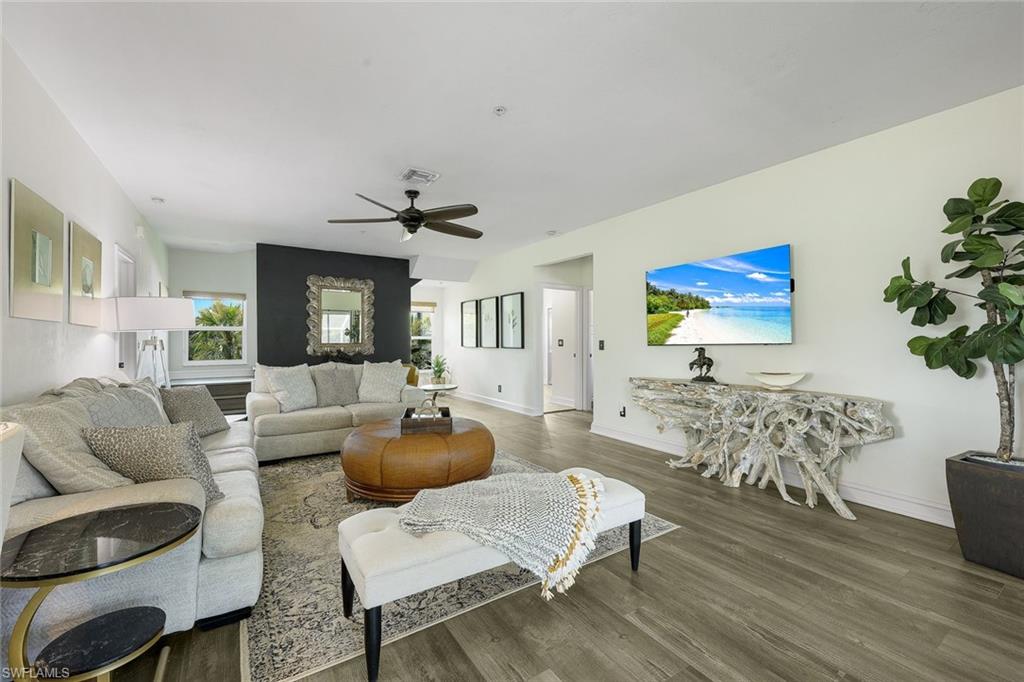 RIVIERA COLONY - Residential