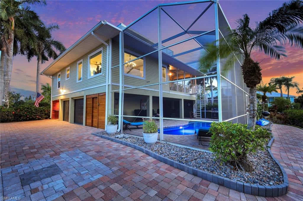 RIVIERA COLONY - Residential