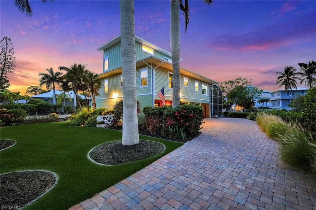 RIVIERA COLONY - Residential