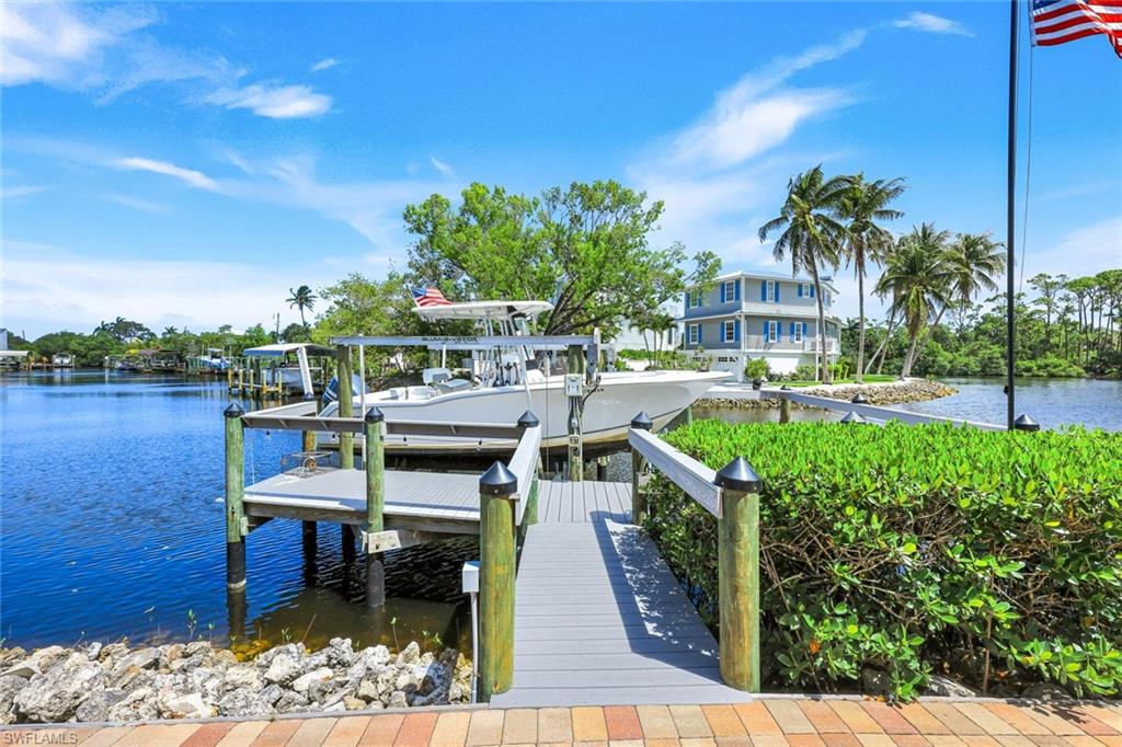 RIVIERA COLONY - Residential